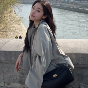 발렌시아가 르 셋 숄더백 미디엄 블랙 (노윤서 착용)